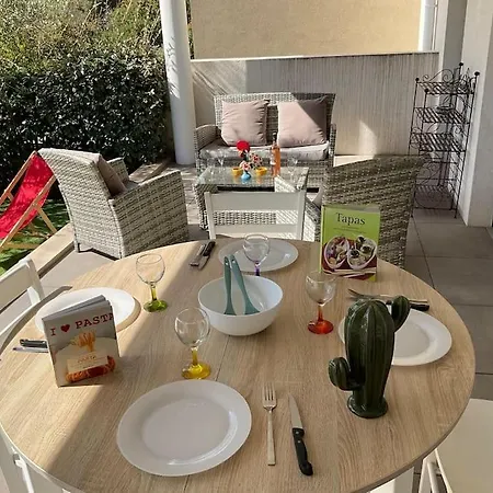 T2 Rez De Jardin Cosy Apartment Saint-Raphael (Var)