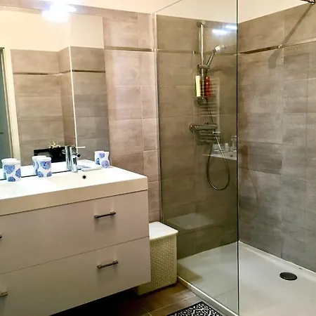 T2 Rez De Jardin Cosy Apartment